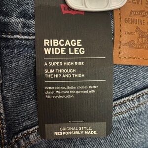 Levi's Ribcage Wide Leg Jeans in Denim Blue